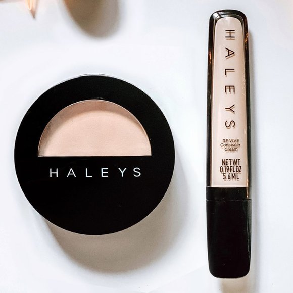 HALEYS Beauty Other - Satin 2 Piece Set: RE:COVER and RE:VIVE